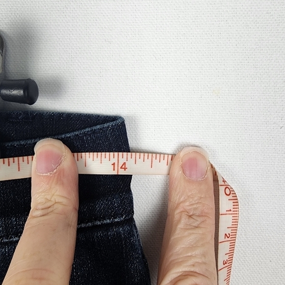 Lafayette 148 Mercer Dark Wash Straight Leg Jeans SIZE 2 - Picture 3 of 6